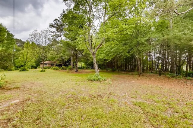 Listing photo 2 for 3920 Hiram Lithia Springs Rd, Powder Springs GA 30127