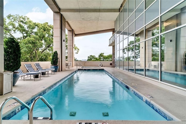 2881 Peachtree Rd NE Unit 1202, Atlanta, GA 30305 - community pool with a patio