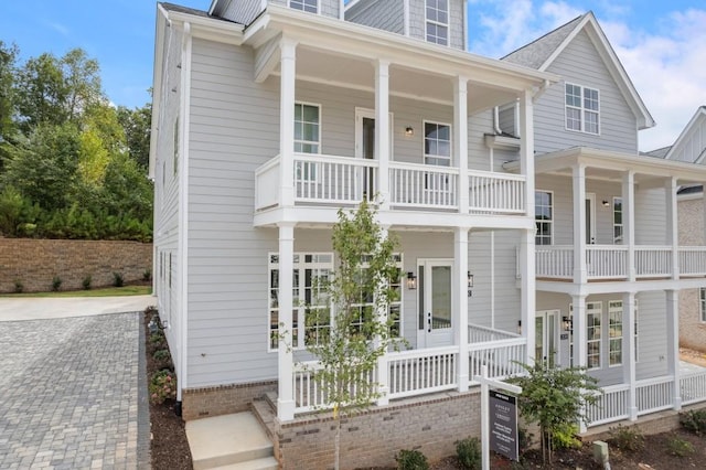 view of front of house with covered porch