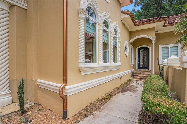 view of property entrance