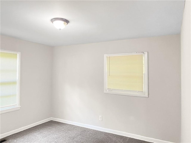 view of carpeted spare room