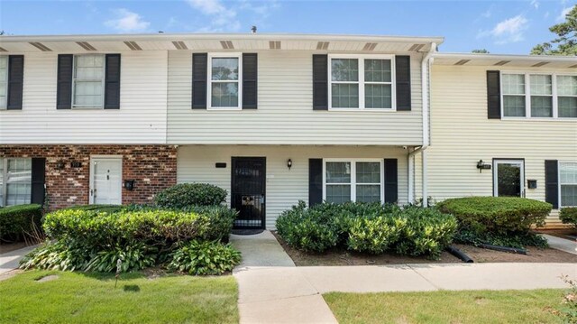 view of townhome / multi-family property