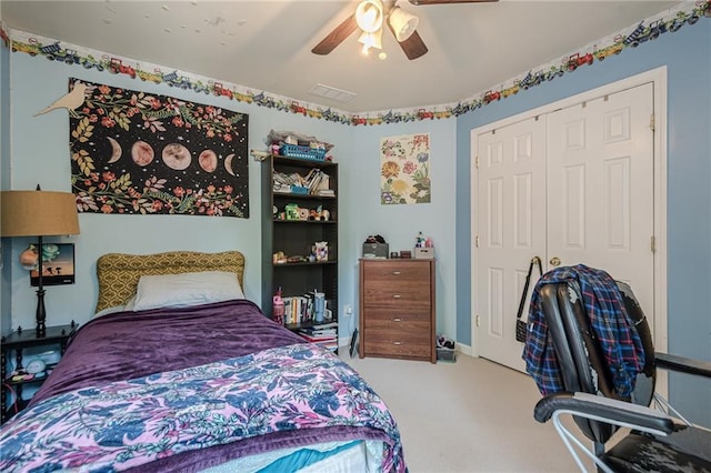 13943 Sunfish Bnd, Alpharetta, GA 30004 - bedroom featuring a ceiling fan, visible vents, carpet, and a closet