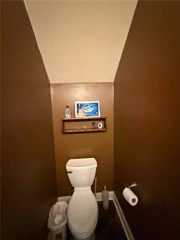 bathroom featuring toilet