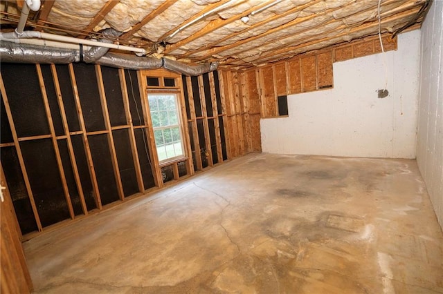 994 Rolling Forest Ln, Lilburn, GA 30047 - view of below grade area