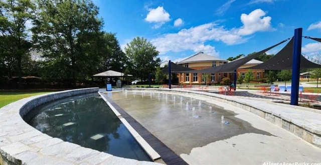 739 Pinehill Dr SE, Smyrna, GA 30080 - view of swimming pool