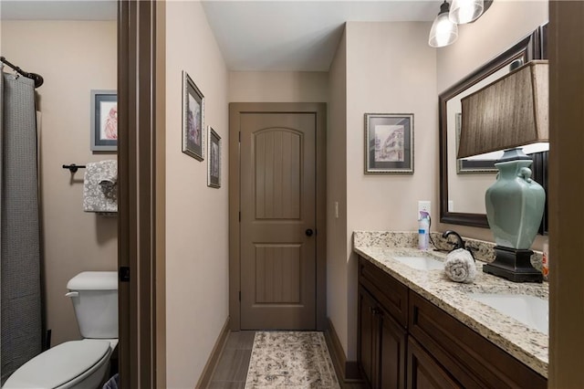 4 Bluff Ct, Cartersville, GA 30120 - full bathroom featuring double vanity and curtained shower
