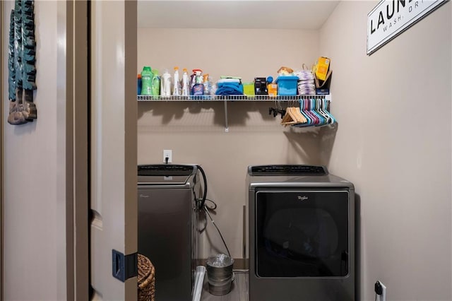 4 Bluff Ct, Cartersville, GA 30120 - laundry area featuring washing machine and clothes dryer