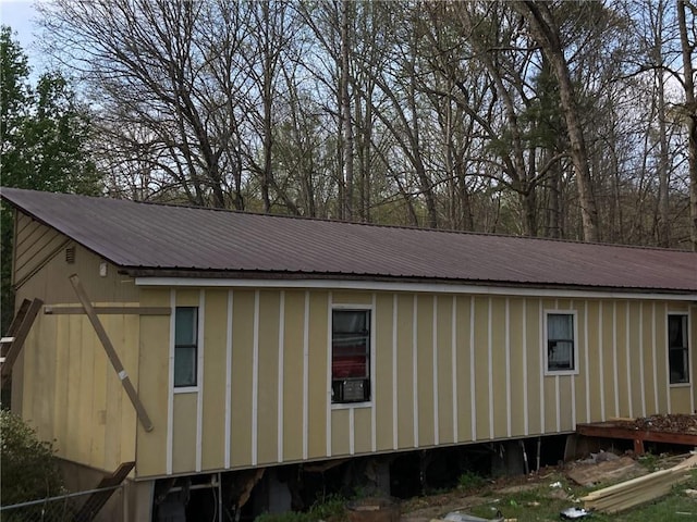 1747 Dawson Forest Rd, Dawsonville, GA 30534 - view of side of property featuring metal roof