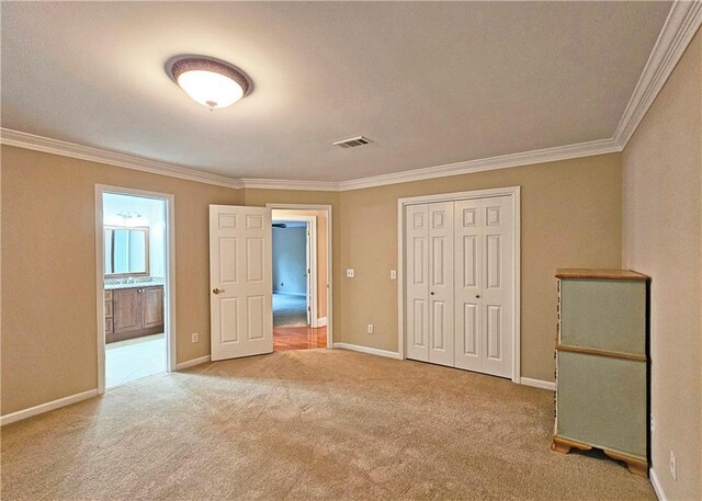 215 Settindown Ct, Roswell, GA 30075 - unfurnished bedroom with crown molding, carpet floors, a closet, and ensuite bathroom