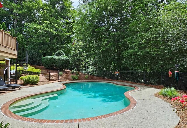 215 Settindown Ct, Roswell, GA 30075 - view of swimming pool featuring a patio area