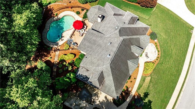 215 Settindown Ct, Roswell, GA 30075 - aerial view of property and surrounding area with a pool