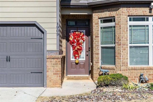 property entrance featuring a garage