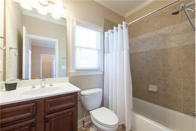 bathroom featuring shower / bath combo with shower curtain, toilet, vanity, and crown molding