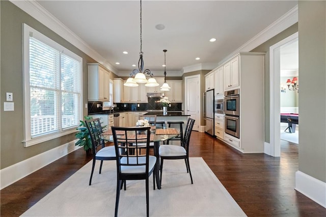 dining space with crown molding, recessed lighting, baseboards, and dark wood-style flooring