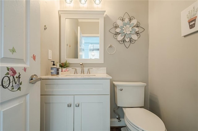 875 Soaring Cir, Marietta, GA 30062 - bathroom with toilet and vanity