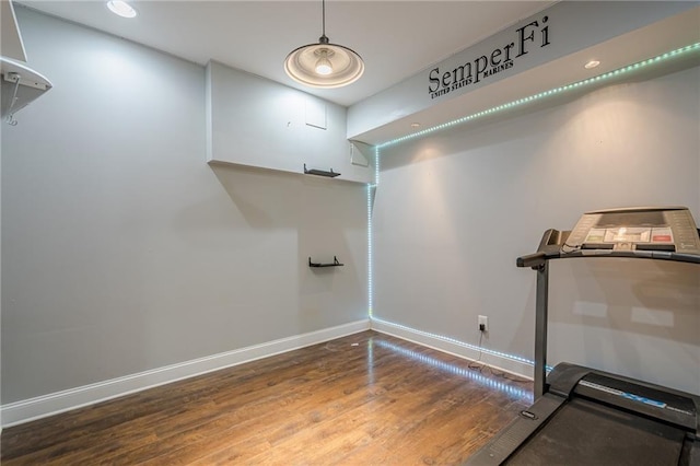 875 Soaring Cir, Marietta, GA 30062 - laundry area featuring wood finished floors and baseboards