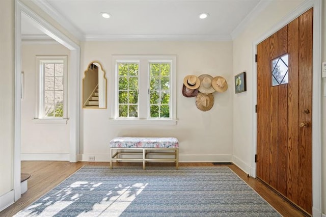 675 W Paces Ferry Rd NW Unit 11, Atlanta, GA 30327 - interior space with ornamental molding, baseboards, recessed lighting, and wood finished floors