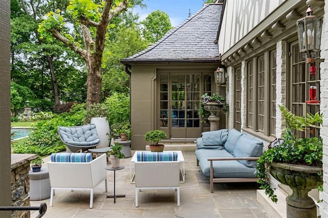 675 W Paces Ferry Rd NW Unit 11, Atlanta, GA 30327 - view of patio featuring an outdoor living space