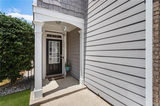 view of property entrance