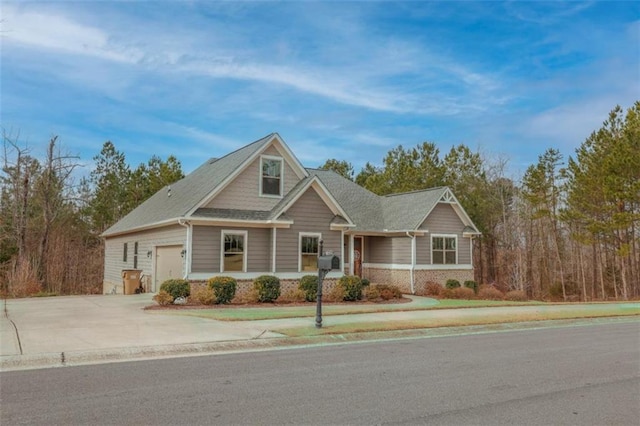 craftsman-style house featuring a garage