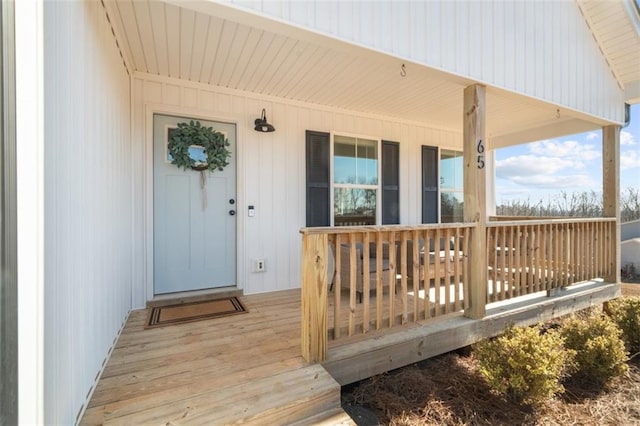 entrance to property with covered porch