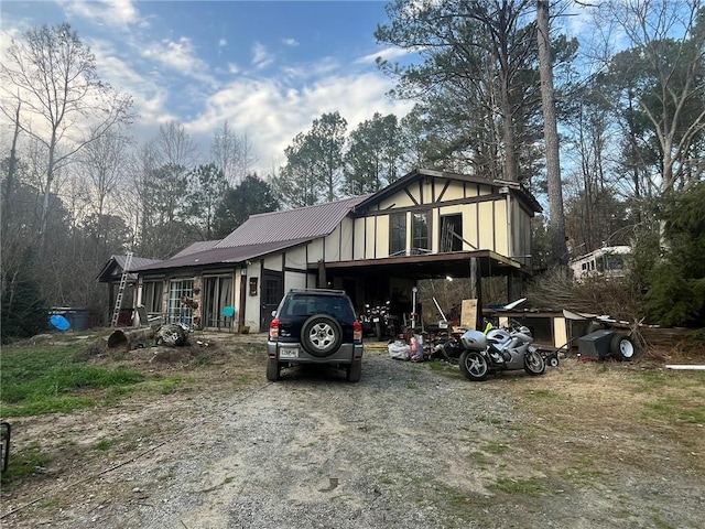 view of front of home featuring a garage