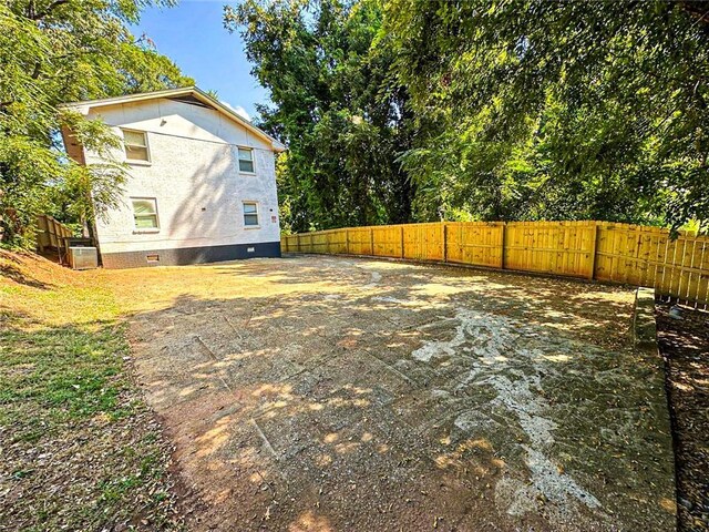 1152 Greenwich St SW, Atlanta, GA 30310 - view of yard with fence