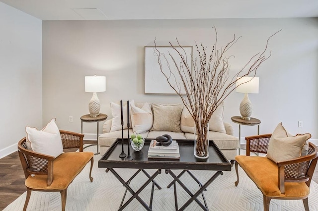 325 E Paces Ferry Rd NE Unit 410, Atlanta, GA 30305 - living area with baseboards and wood finished floors