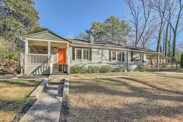 single story home featuring a porch