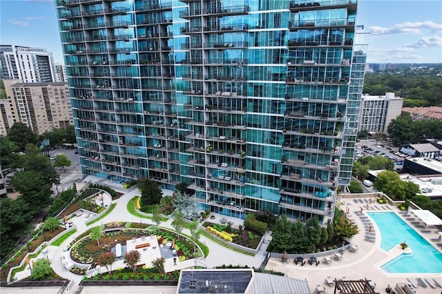 1080 Peachtree St NE Unit 1402, Atlanta, GA 30309 - view of apartment building / complex with a city view