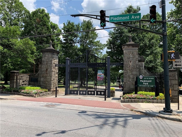 1080 Peachtree St NE Unit 1402, Atlanta, GA 30309 - view of gate
