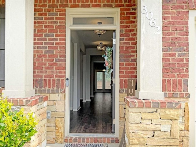 3062 Hawthorn Farm Blvd, Loganville, GA 30052 - entrance to property featuring brick siding