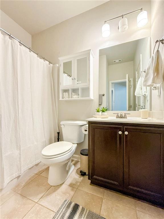 724 Laura Jean Ct, Buford, GA 30518 - full bath featuring toilet, vanity, tile patterned flooring, and curtained shower