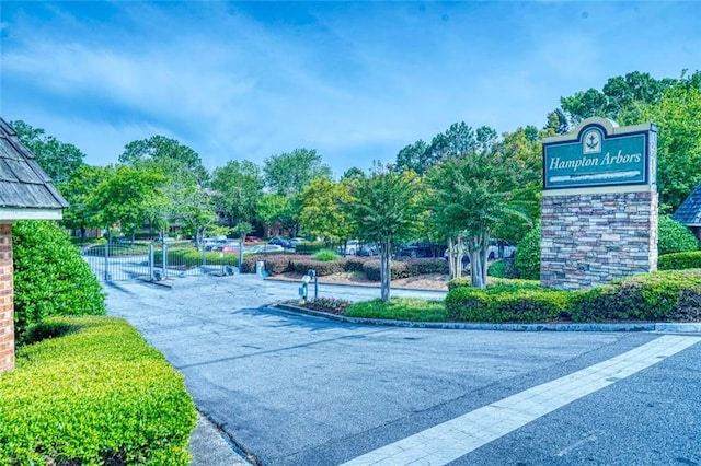 212 Brittany Ct, Duluth, GA 30096 - view of home's community