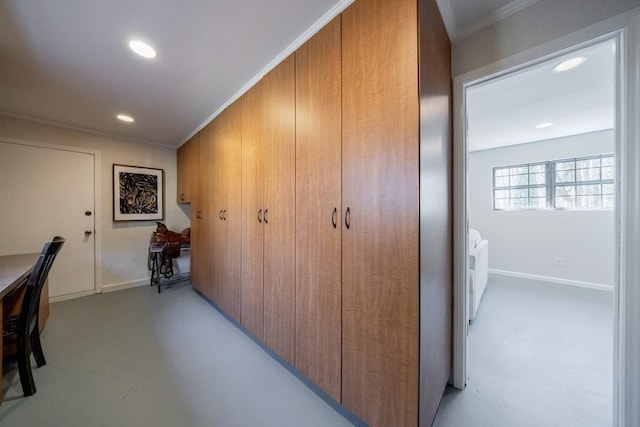 office area with crown molding, baseboards, and recessed lighting