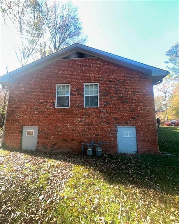 view of side of property