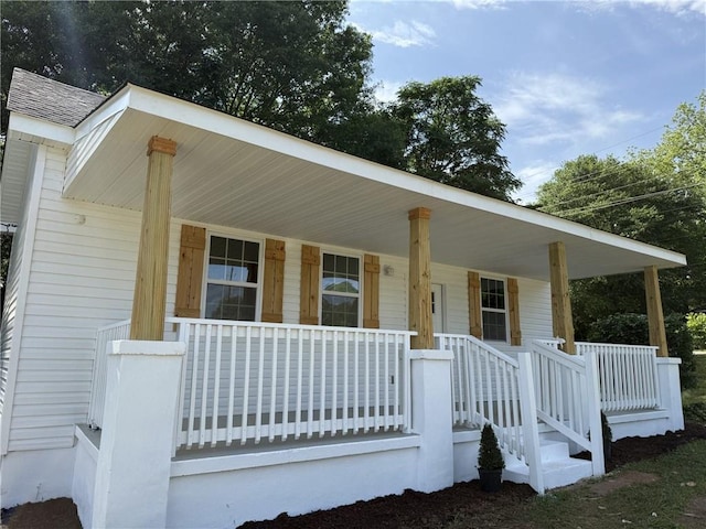 1300 Murphy Ave, Lagrange, GA 30240 - view of front of property with a porch
