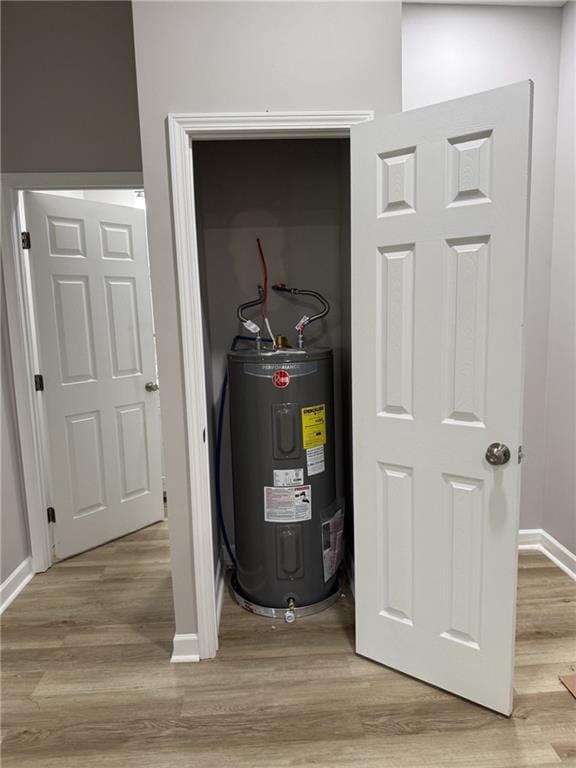 1300 Murphy Ave, Lagrange, GA 30240 - utilities featuring electric water heater