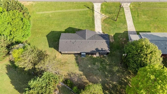birds eye view of property with a rural view