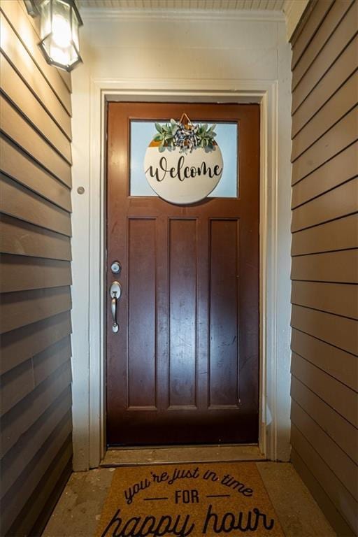 view of property entrance