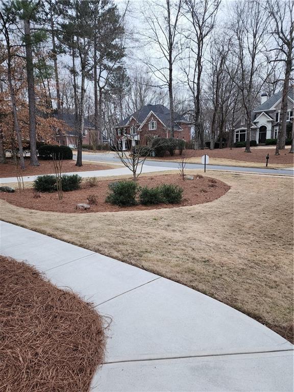 view of yard with a residential view