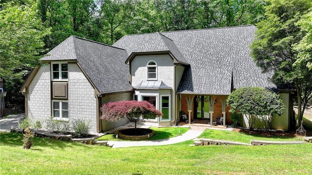 1595 Northcliff Trce, Roswell, GA 30076 - view of front facade with a front lawn, brick siding, and stucco siding
