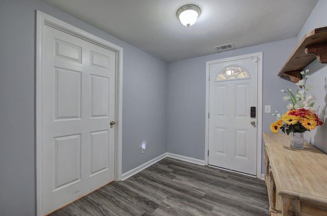 20 Friendship Rd, Euharlee, GA 30145 - foyer entrance featuring dark wood finished floors and baseboards