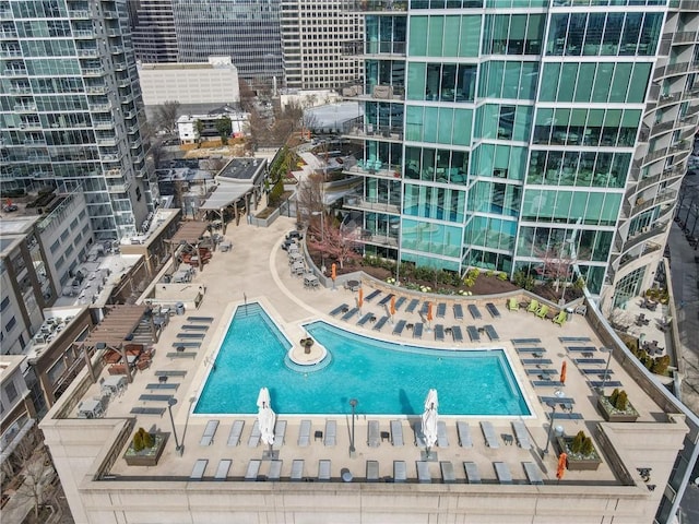 view of swimming pool