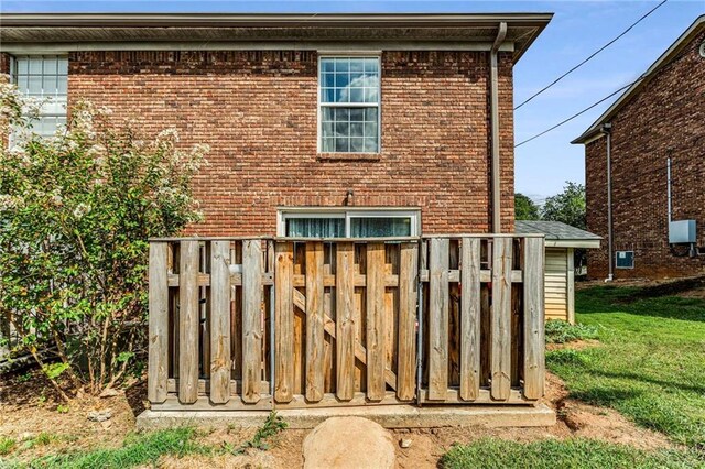 exterior space with a lawn