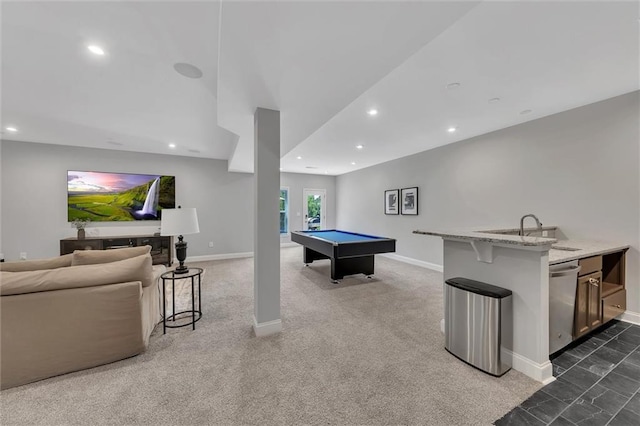 playroom with sink, dark carpet, and billiards