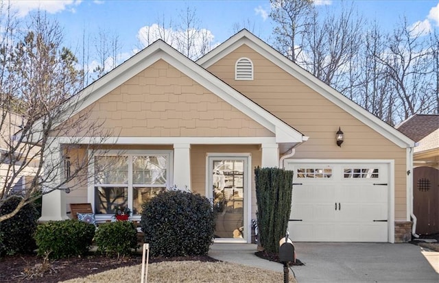 view of front facade featuring a garage