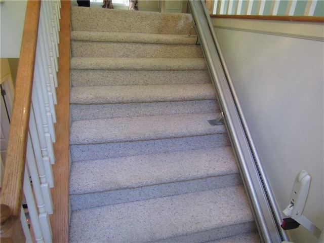 5820 Elm Tree Dr, Buford, GA 30518 - view of staircase
