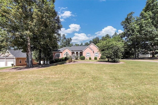 view of front of property with a front lawn